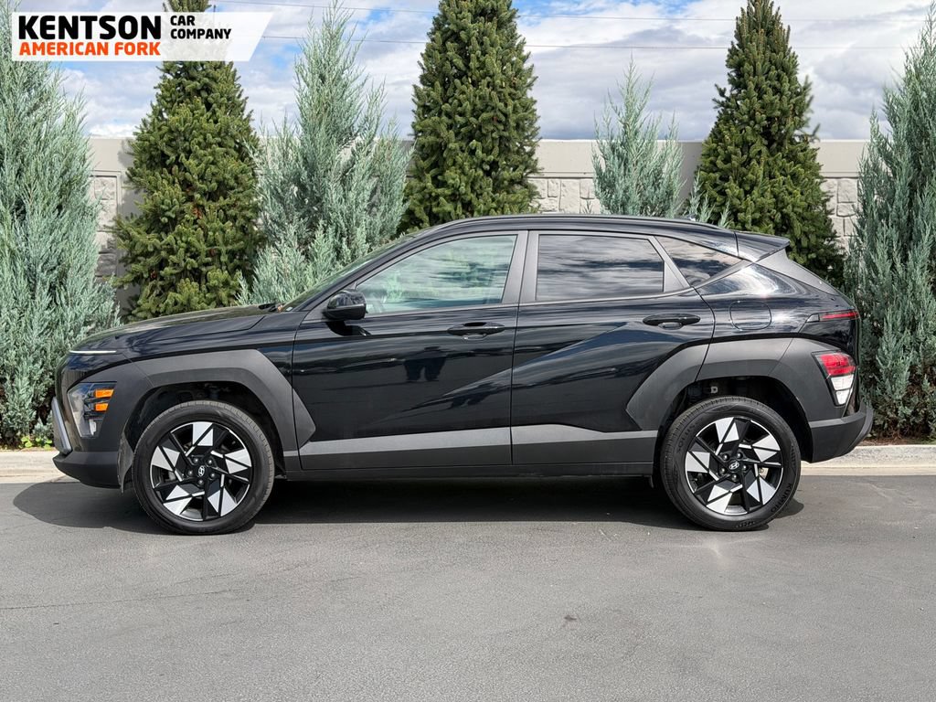 Used 2025 Hyundai Kona SEL AWD/4WD image 3