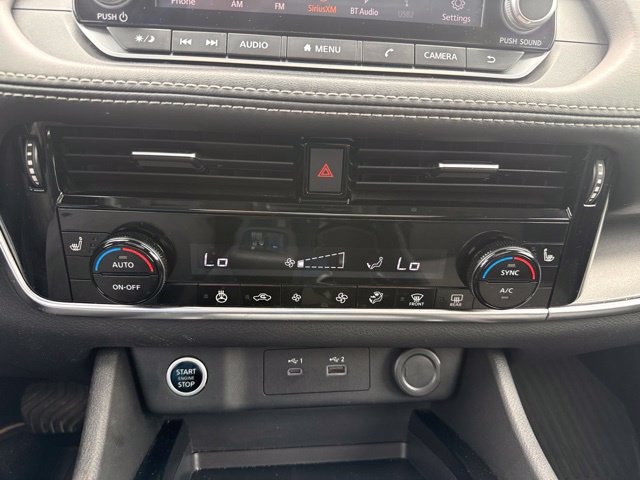 Used 2021 Nissan Rogue SV AWD/4WD image 18