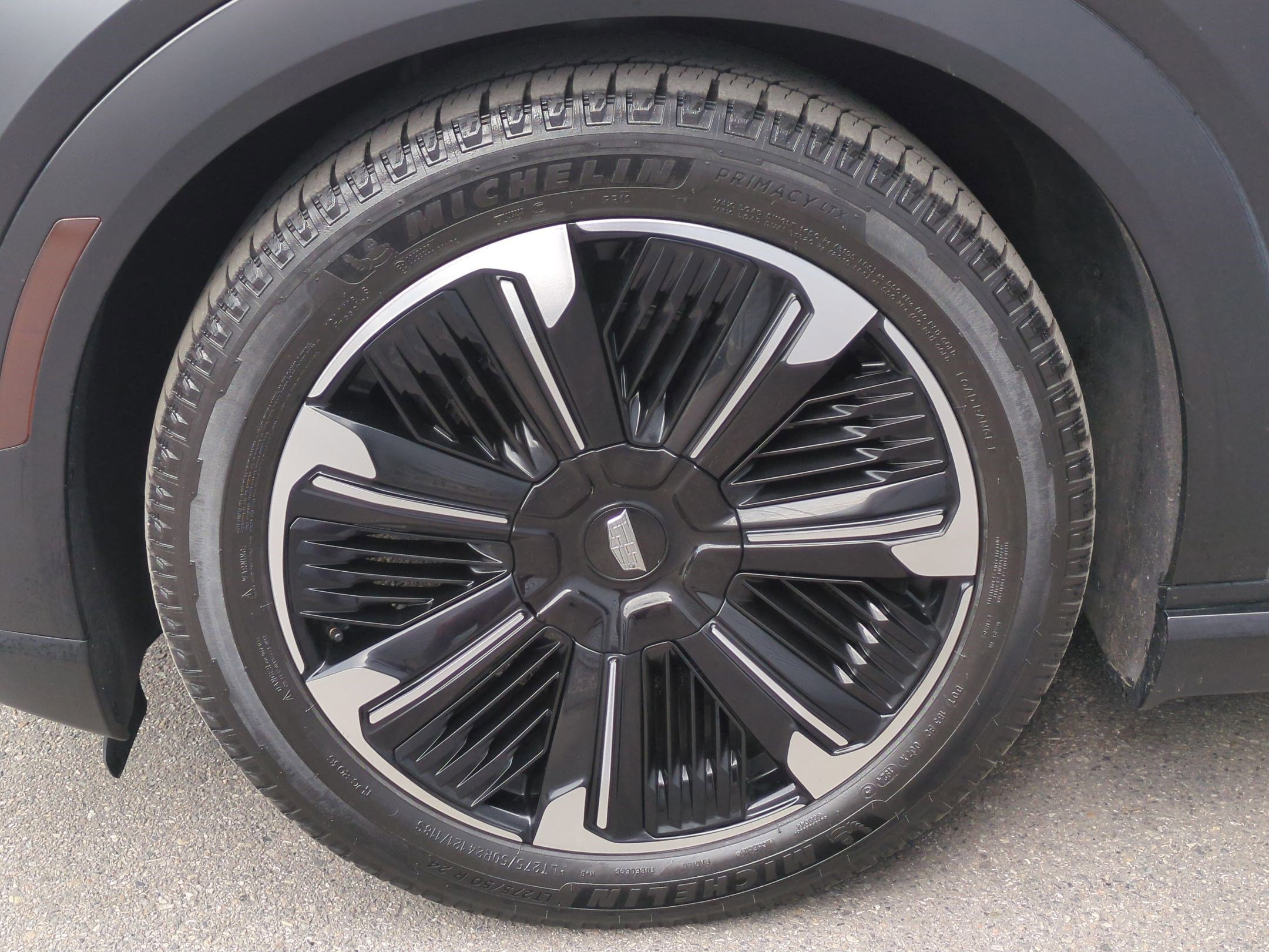 Used 2025 Cadillac Escalade IQ Sport 1 w/ Smart Trailering package image 11