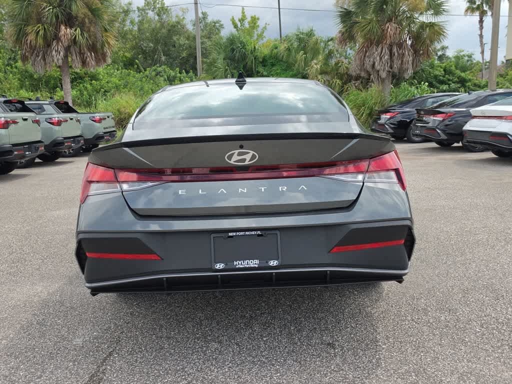 New 2026 Hyundai Elantra SEL Sport FWD image 6
