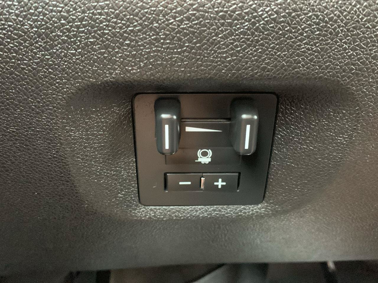 Used 2014 Chevrolet Silverado 2500 LT w/ Interior Plus Package AWD/4WD image 34