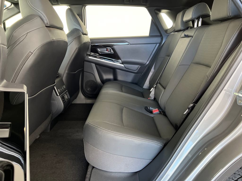 Used 2024 Subaru Solterra Limited image 25