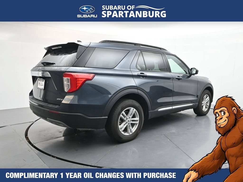 Used 2023 Ford Explorer XLT w/ Equipment Group 202A AWD/4WD image 8
