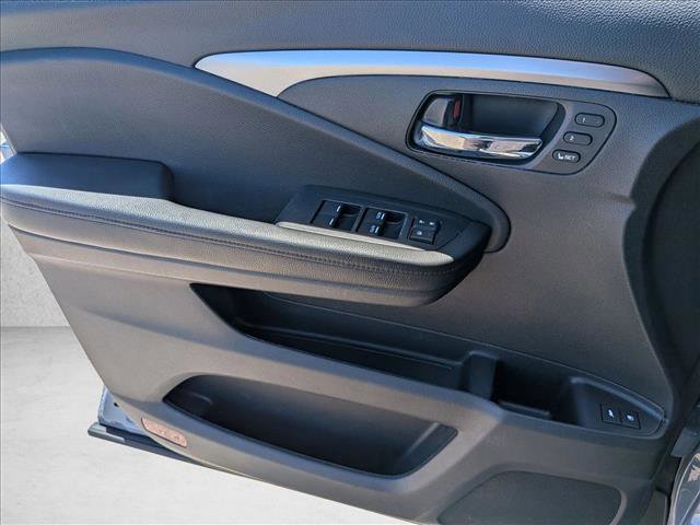 Used 2022 Honda Pilot Special Edition image 11