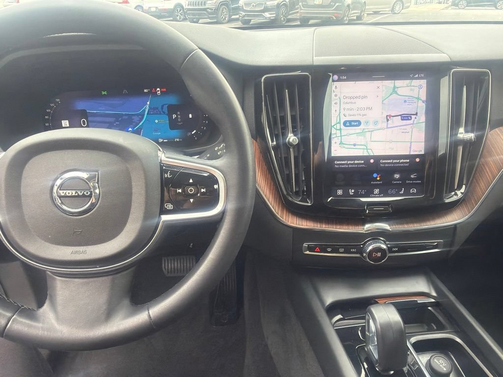 Used 2023 Volvo XC60 B5 Plus w/ Climate Package AWD/4WD image 9