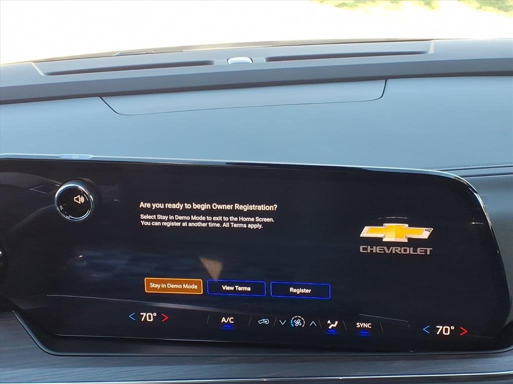 New 2026 Chevrolet Suburban LS image 15