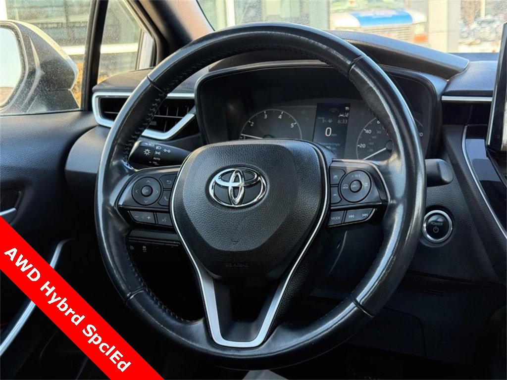 Used 2023 Toyota Corolla SE w/ SE Package image 13