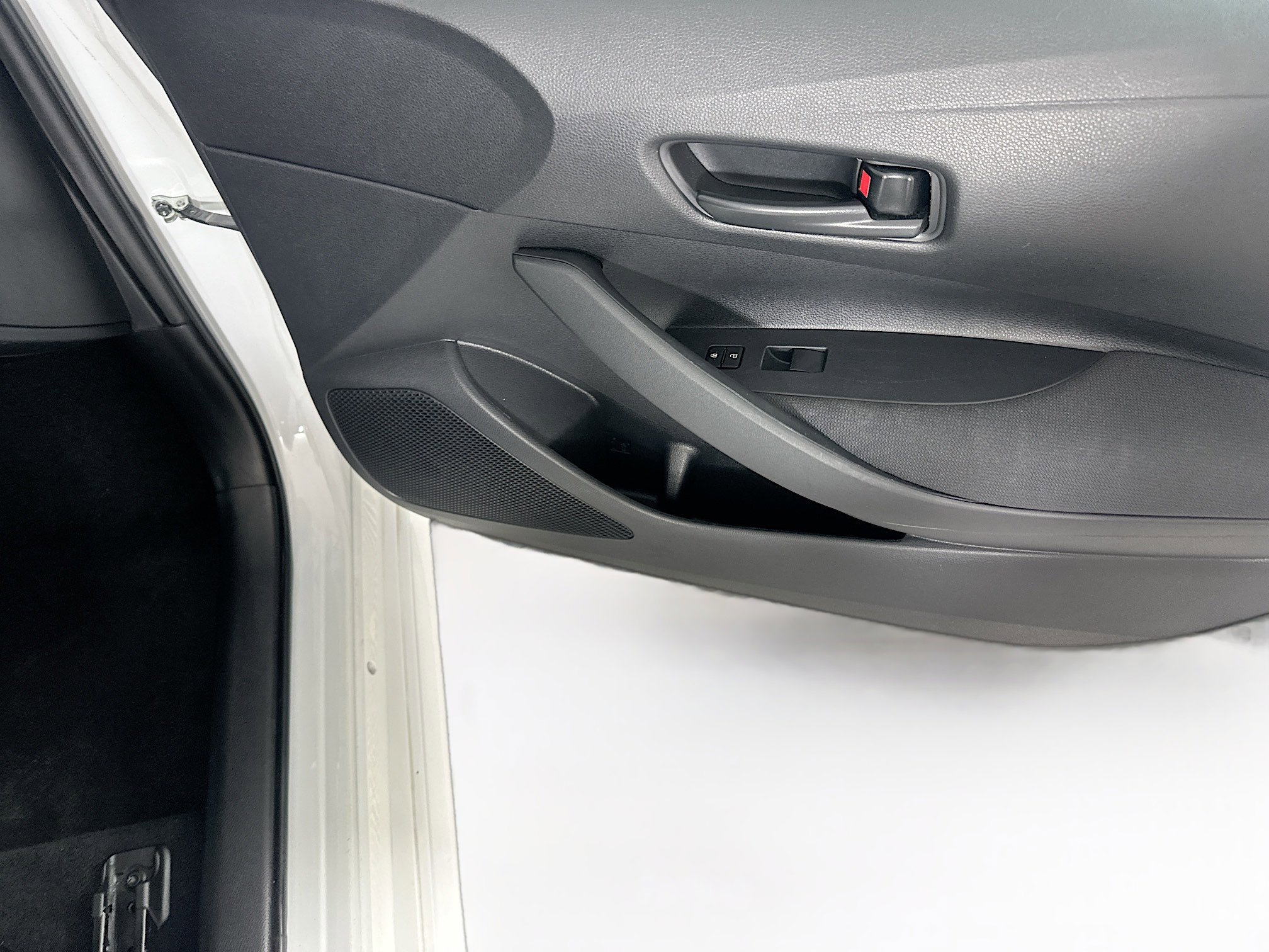 Used 2024 Toyota Corolla LE FWD image 29