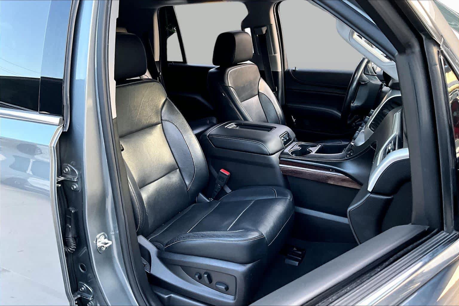 Used 2019 GMC Yukon SLT w/ Open Road Package AWD/4WD image 8