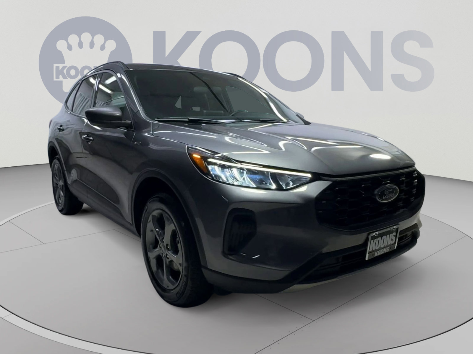 Used 2025 Ford Escape ST-Line AWD/4WD image 2
