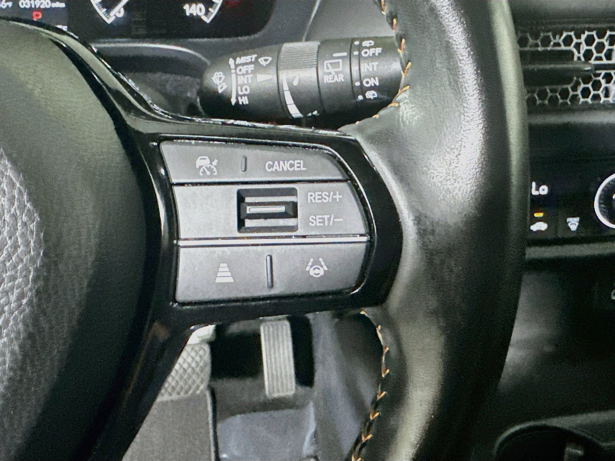 Used 2025 Honda HR-V Sport image 17