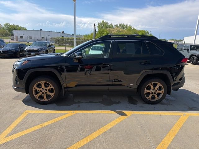 Used 2025 Toyota RAV4 Woodland Edition w/ Weather Package AWD/4WD image 4