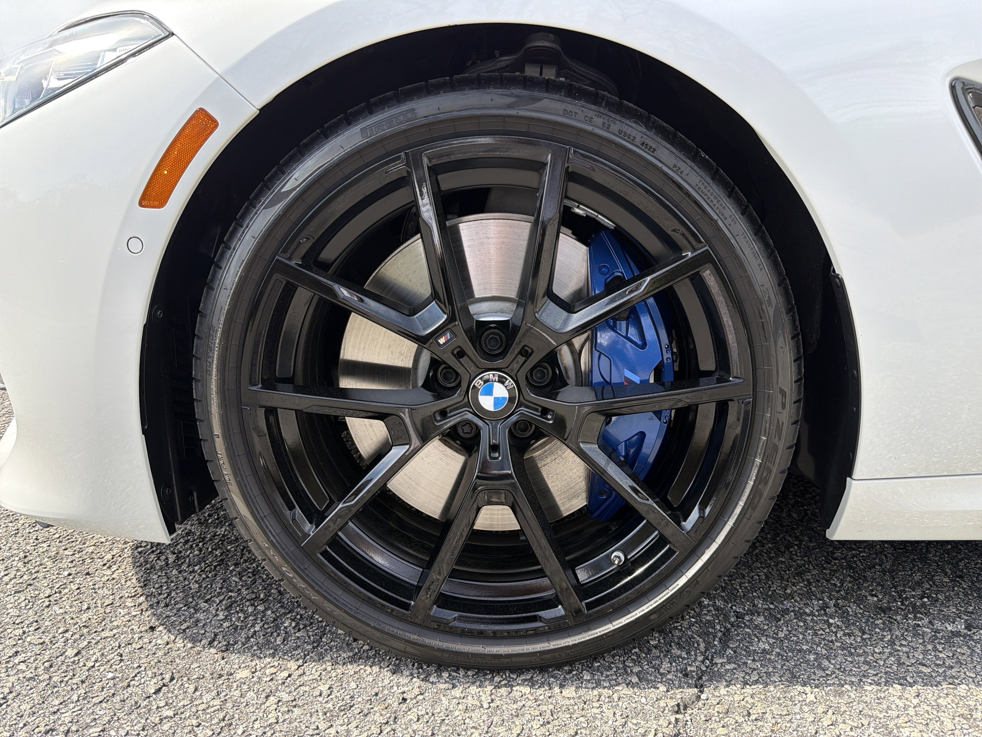Used 2022 BMW M850i xDrive M850i xDrive Convertible w/ M Carbon Exterior Package image 14