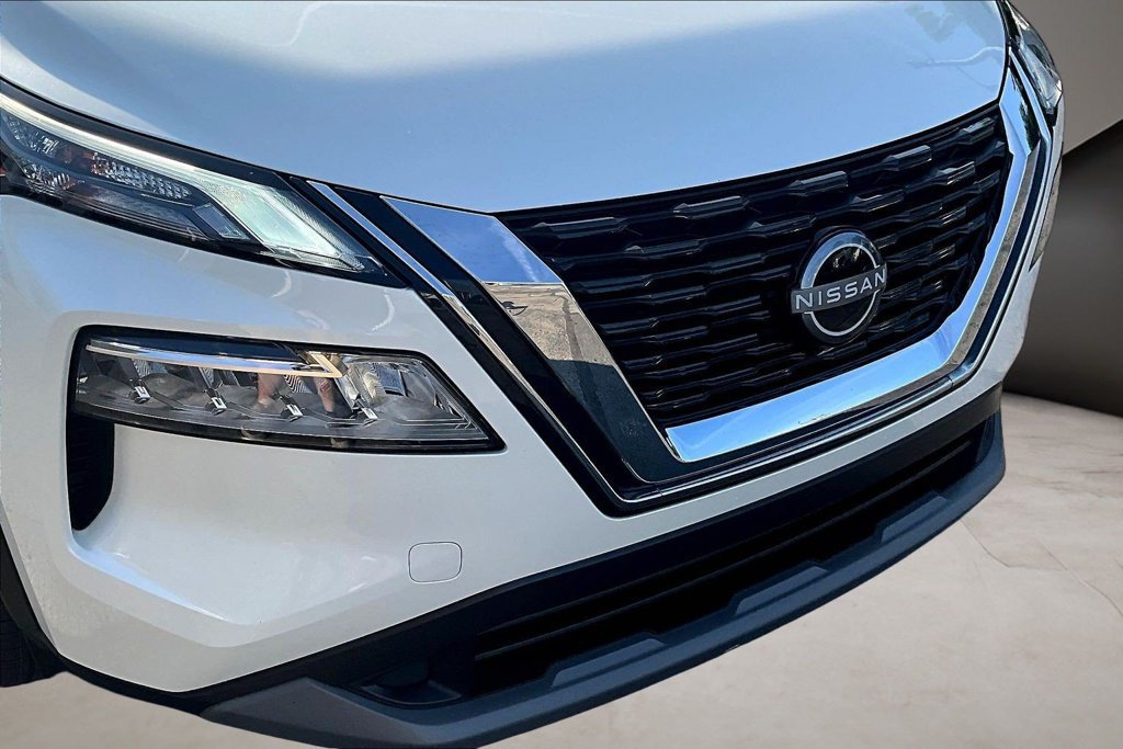 Certified 2023 Nissan Rogue SV AWD/4WD image 32