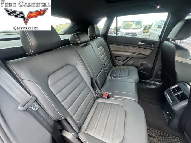 Used 2023 Volkswagen Atlas Cross Sport SEL Premium R-Line AWD/4WD image 33