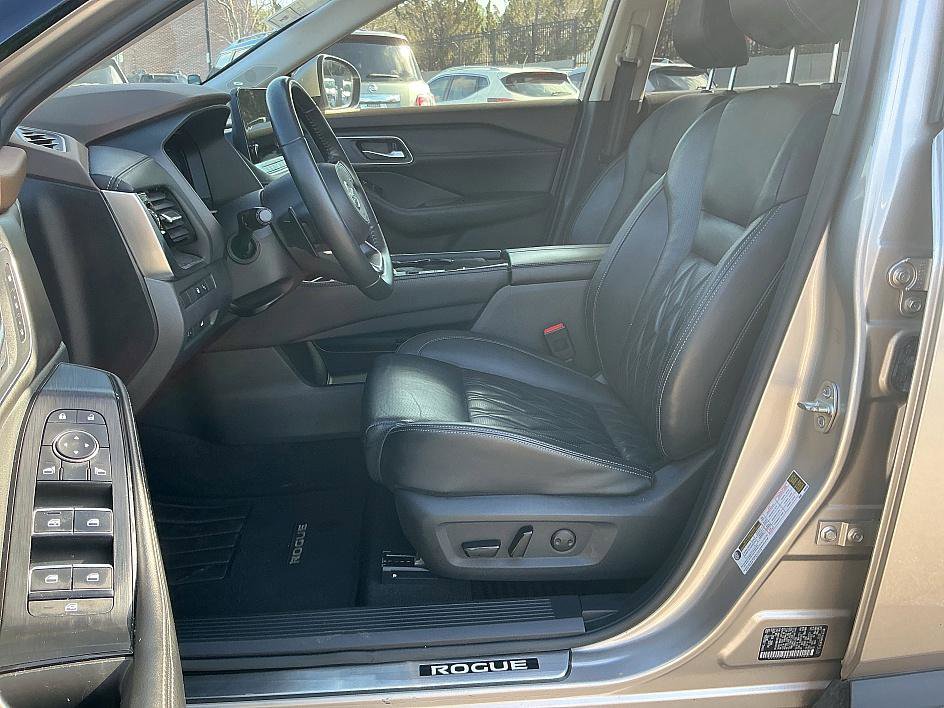 Certified 2021 Nissan Rogue Platinum image 12