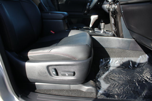 Certified 2024 Toyota 4Runner TRD Off-Road Premium w/ Moonroof Package AWD/4WD image 20