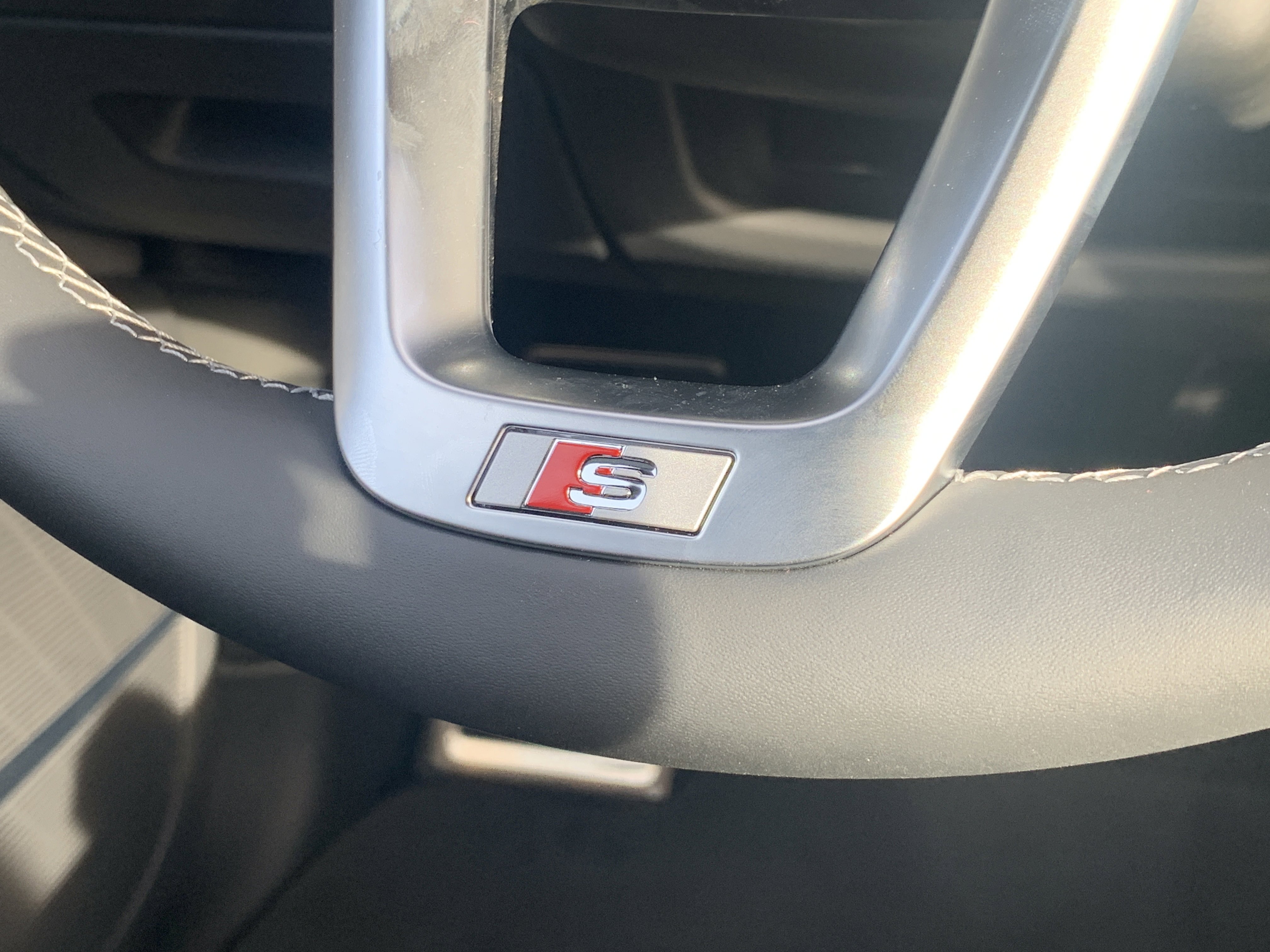 New 2026 Audi SQ8 Premium Plus image 37