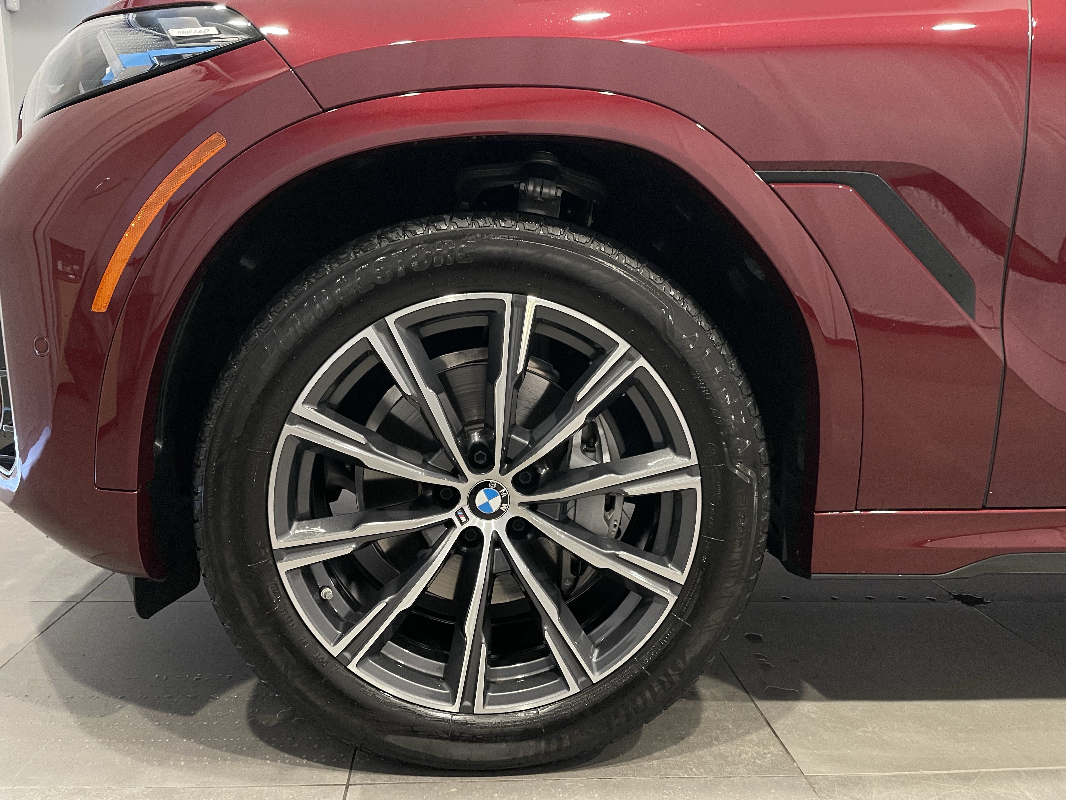 Used 2027 BMW X6 xDrive40i AWD/4WD image 7