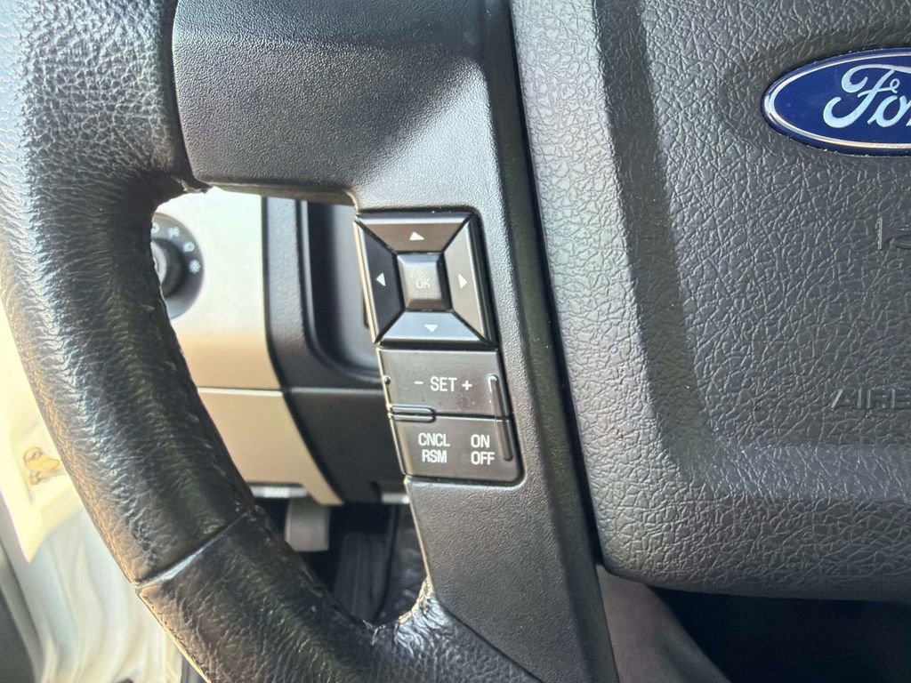 Used 2017 Ford Expedition XLT AWD/4WD image 30
