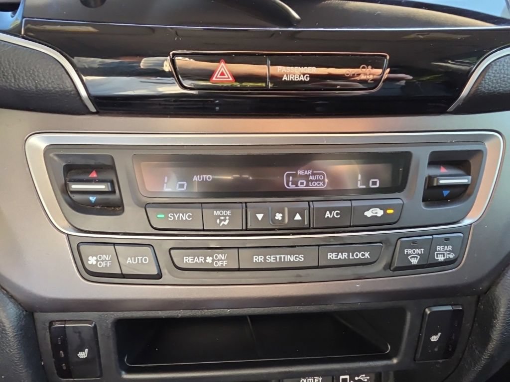 Used 2021 Honda Pilot Special Edition image 25