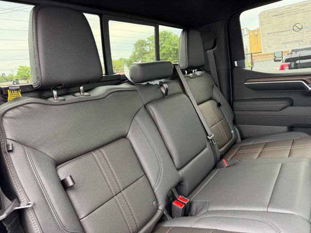 New 2026 Chevrolet Silverado 1500 High Country w/ Midnight Edition AWD/4WD image 16