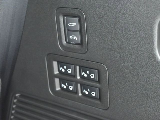 Used 2025 INFINITI QX80 Sensory image 36