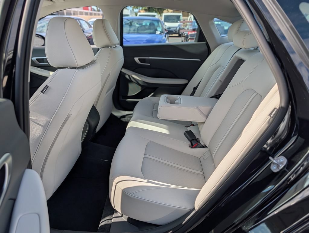 New 2026 Hyundai Sonata SEL FWD image 15