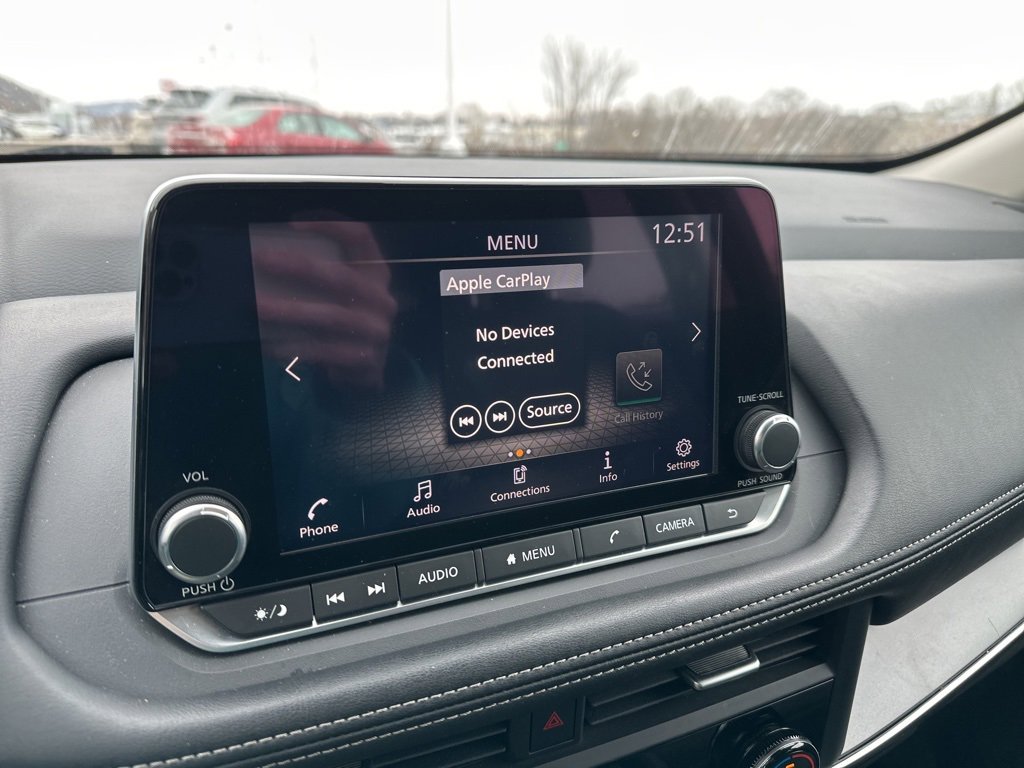 Used 2024 Nissan Rogue SV image 10