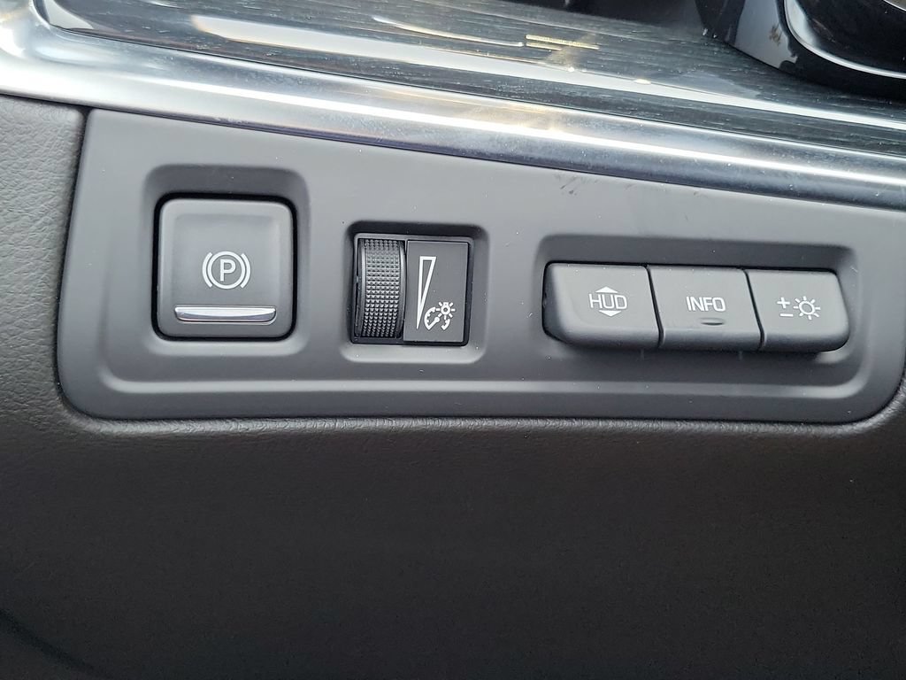 Used 2026 Cadillac XT5 Premium Luxury FWD image 17