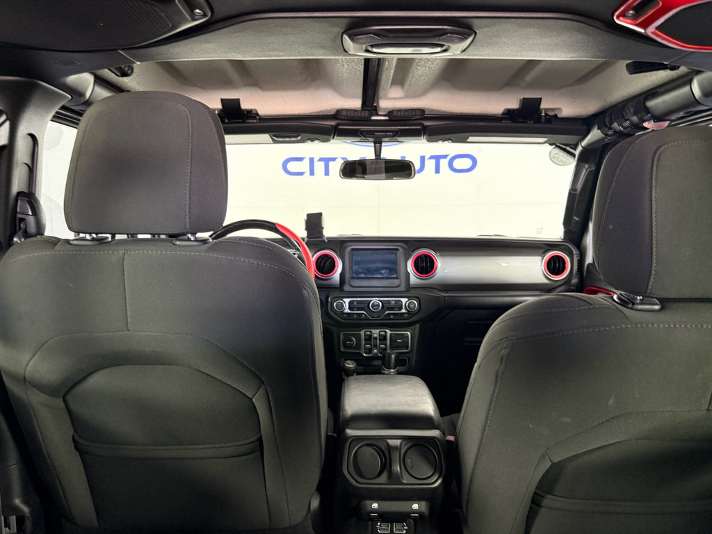 Used 2018 Jeep Wrangler Unlimited Sahara image 13