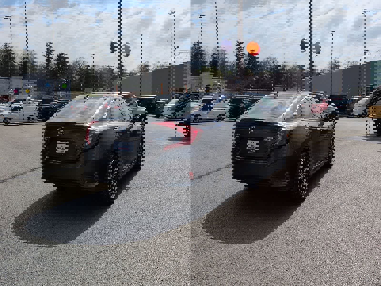 Used 2018 Honda Civic Touring image 8