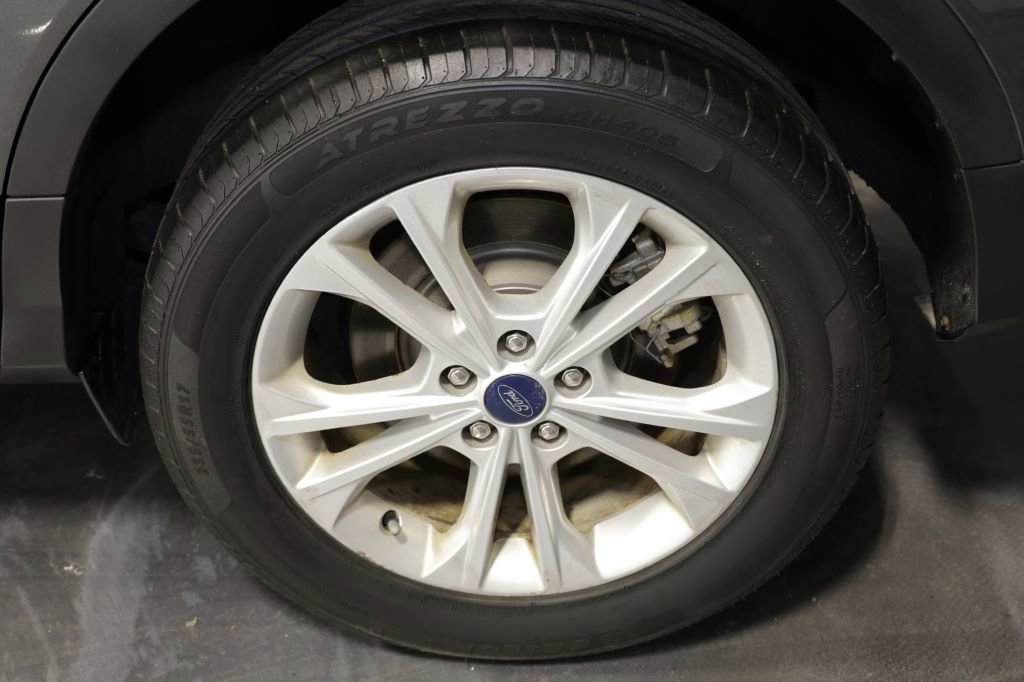 Used 2017 Ford Escape SE w/ SE Cold Weather Package image 35