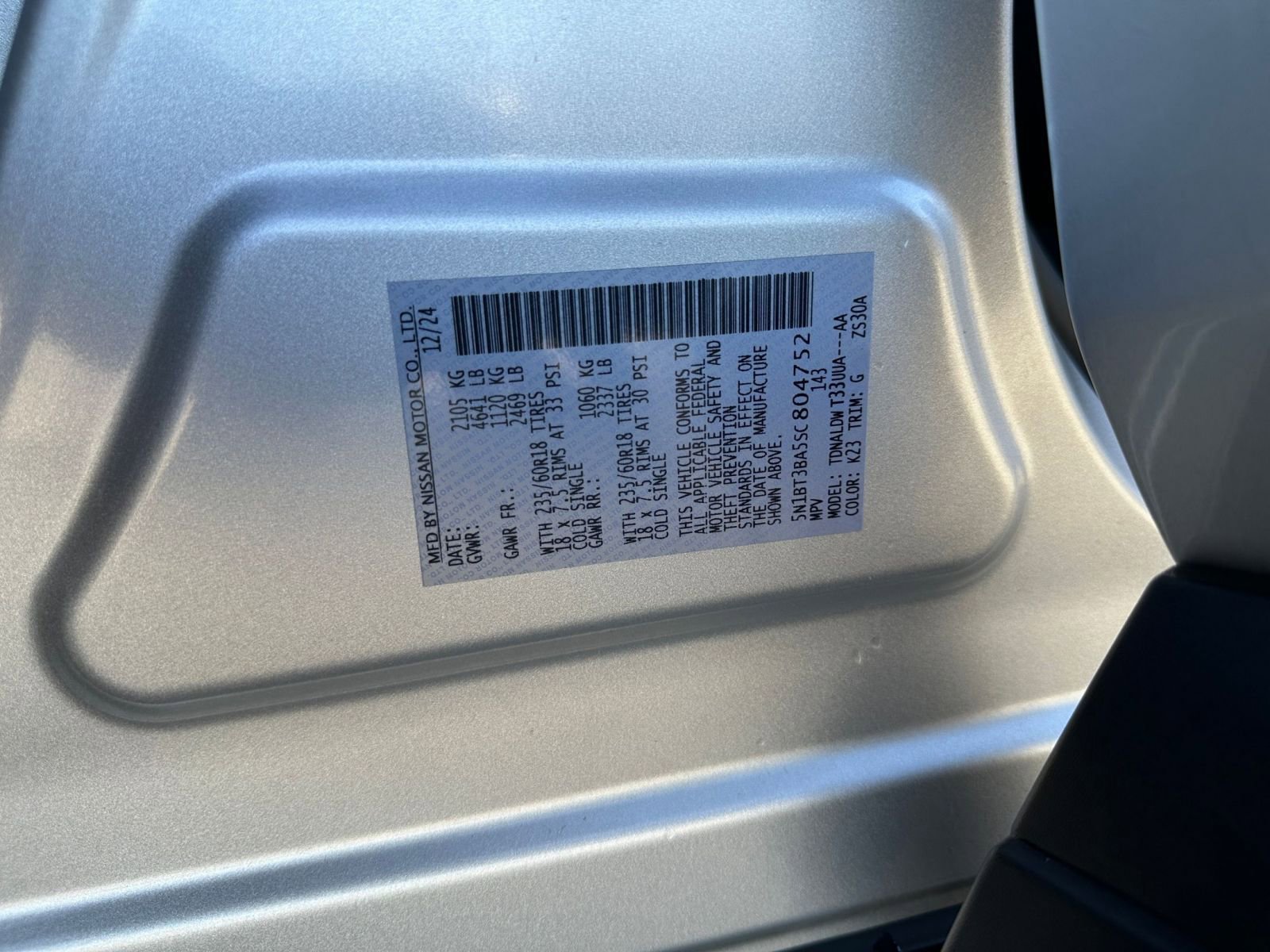 Used 2025 Nissan Rogue SV image 31