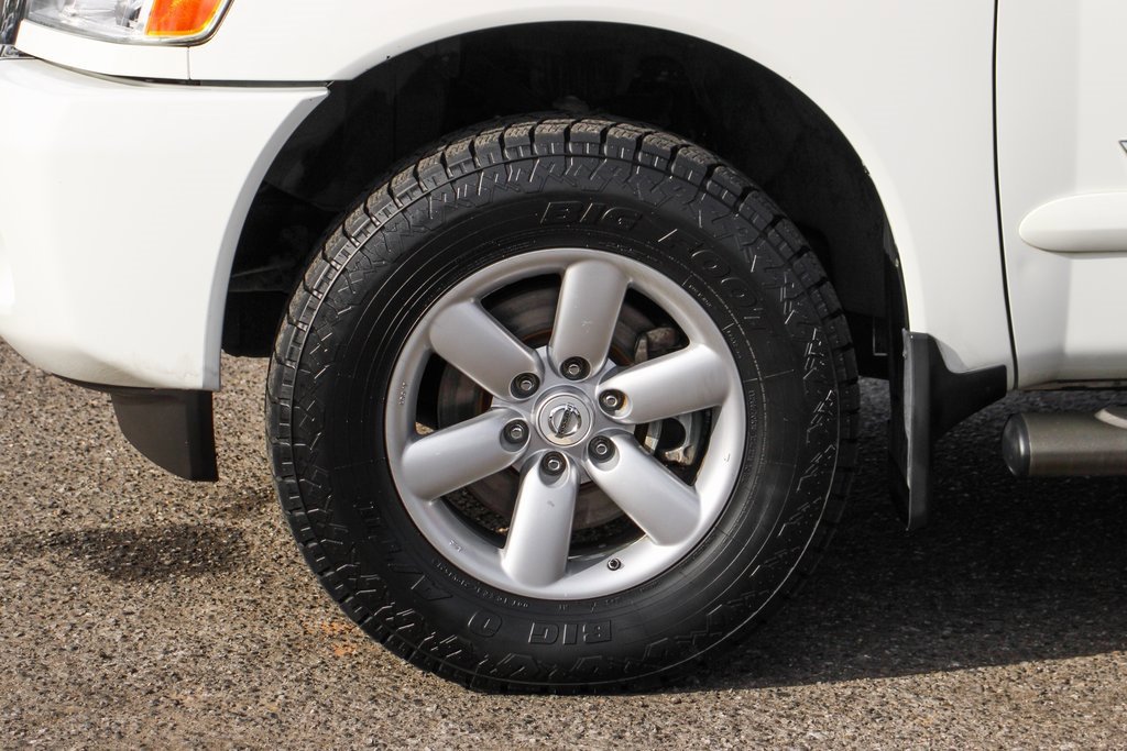 Used 2013 Nissan Titan SV w/ SV Value Truck Pkg image 38