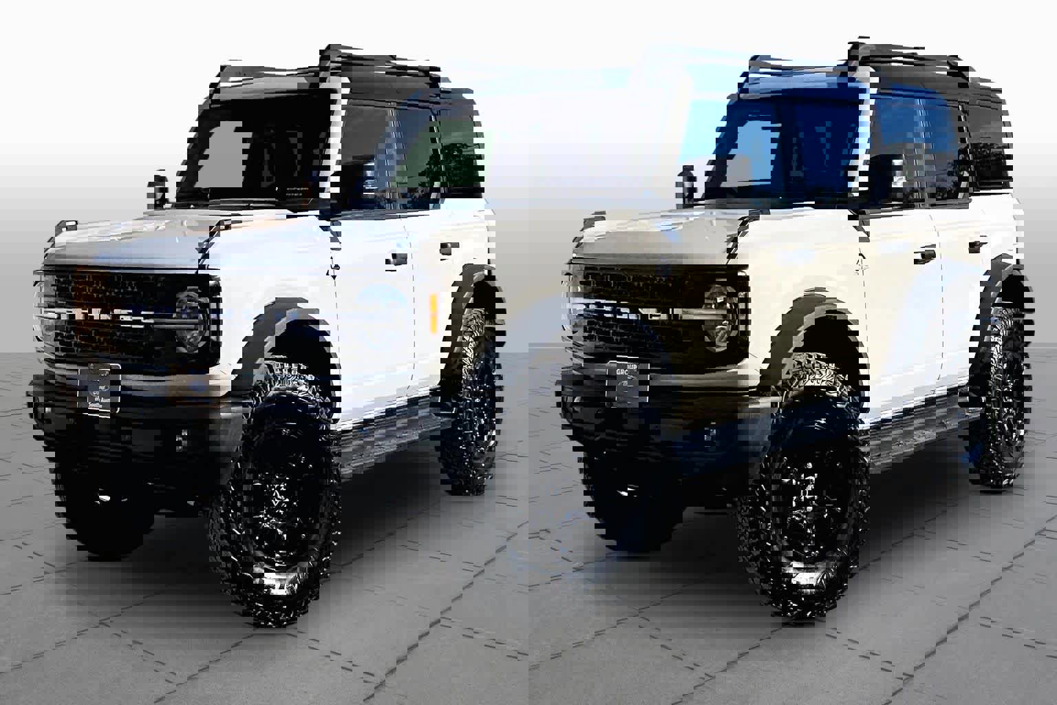 Used 2025 Ford Bronco Outer Banks w/ Sasquatch Package image 2