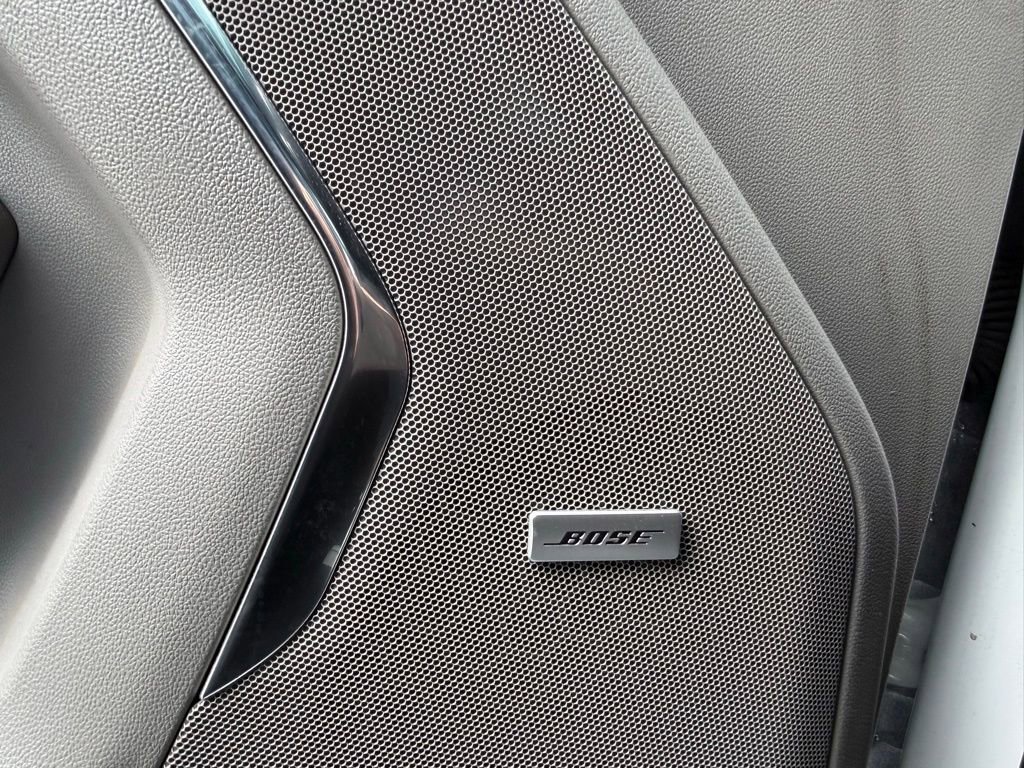 Used 2022 GMC Yukon SLT w/ SLT Premium Package image 21