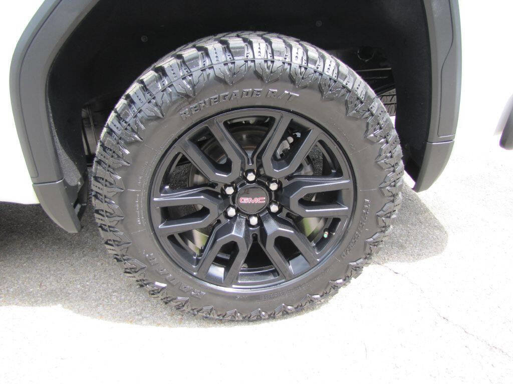 Used 2020 GMC Sierra 1500 Elevation w/ Elevation Value Package image 29