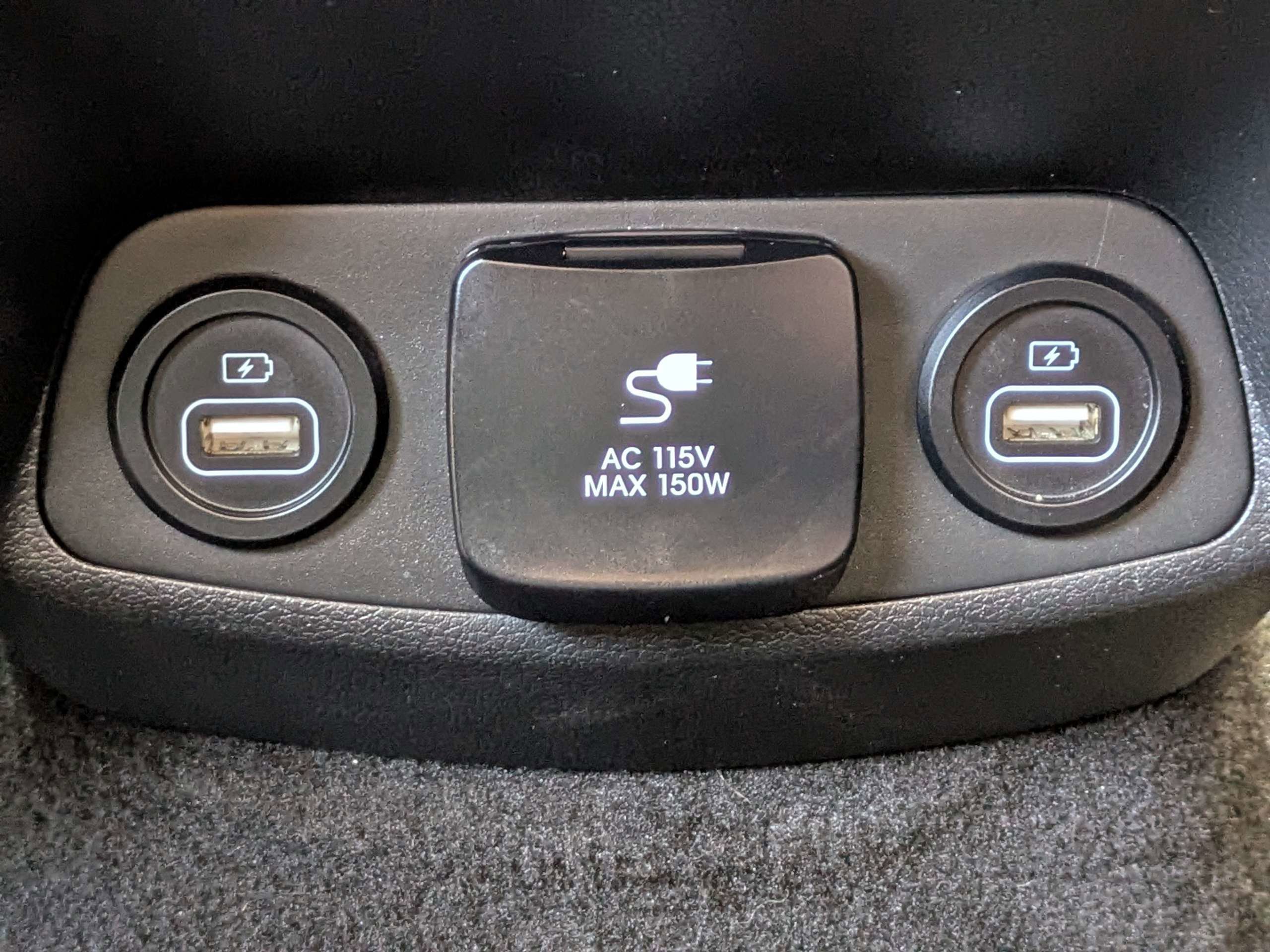 Certified 2023 Hyundai Santa Fe Limited AWD/4WD image 15