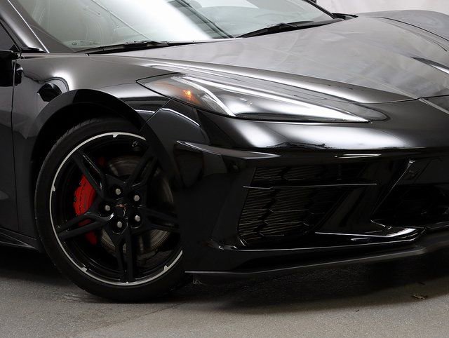Used 2023 Chevrolet Corvette Stingray Preferred Cpe w/ Z51 Performance Package image 4