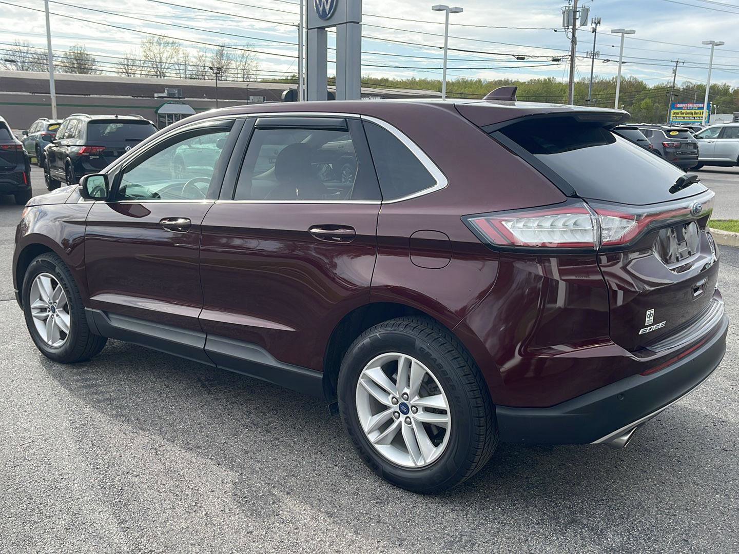 Used 2017 Ford Edge SEL w/ Equipment Group 201A AWD/4WD image 4