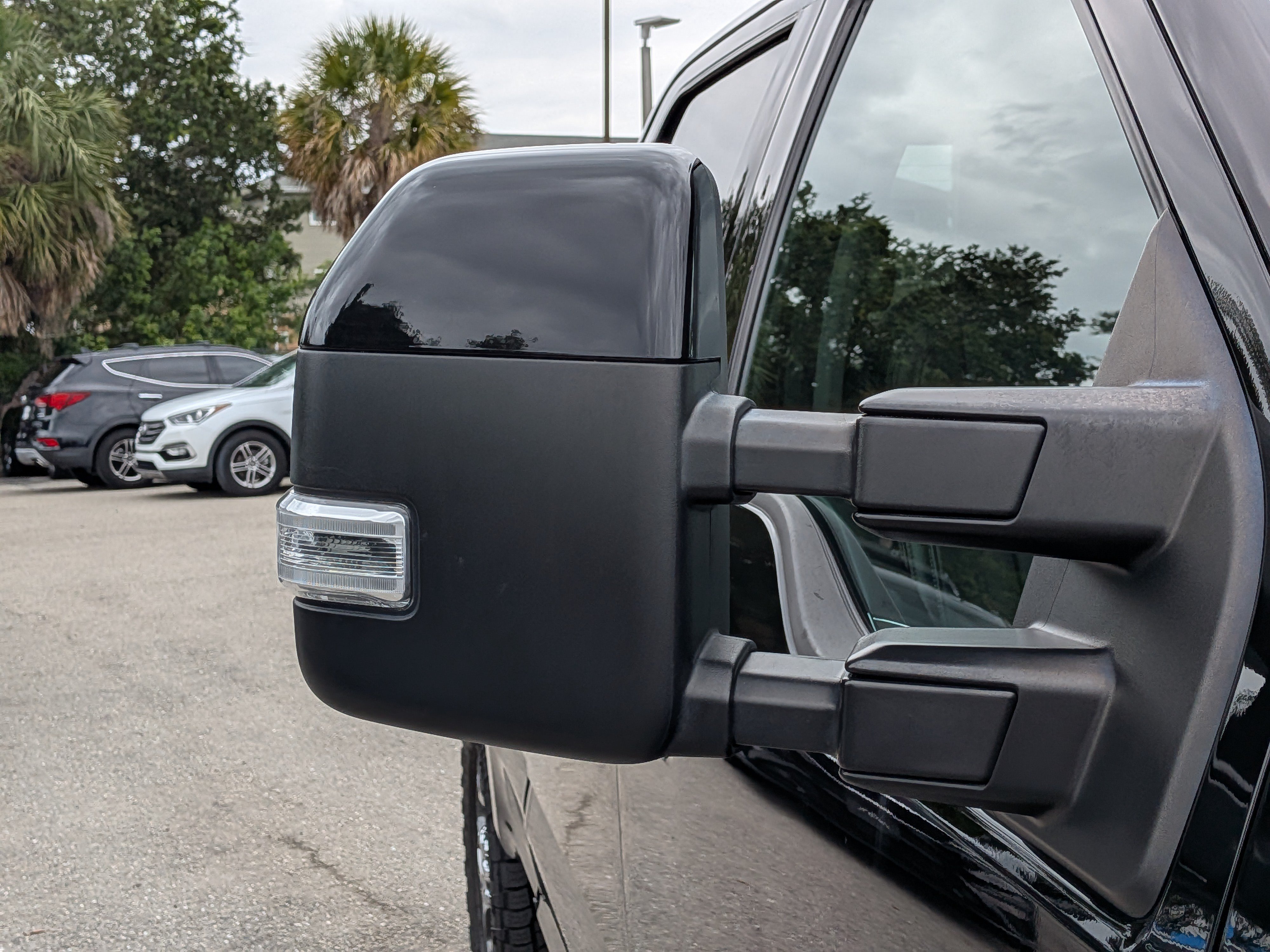 Used 2021 Ford F250 Lariat w/ Lariat Value Package AWD/4WD image 12