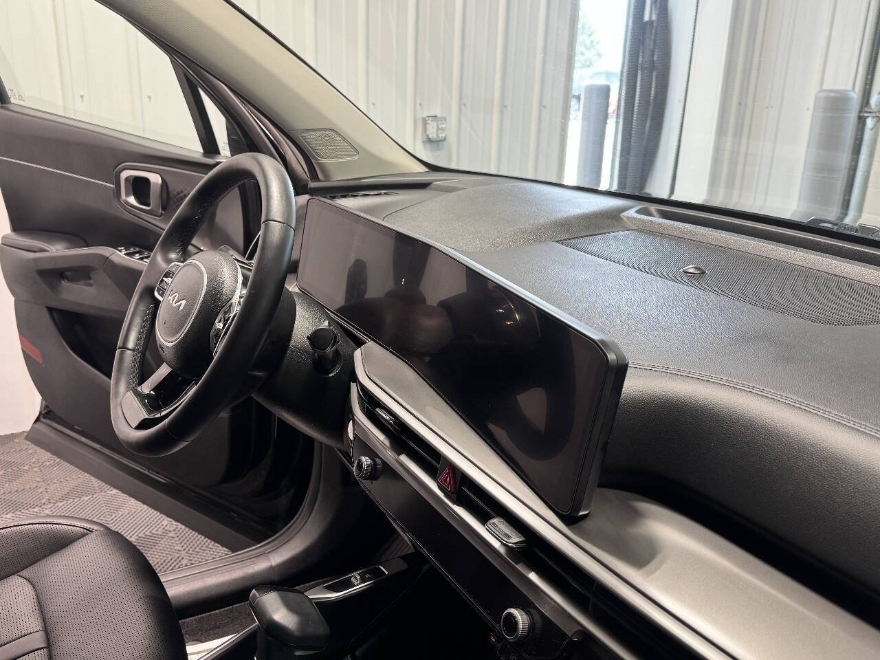 Used 2025 Kia Sorento EX AWD/4WD image 22
