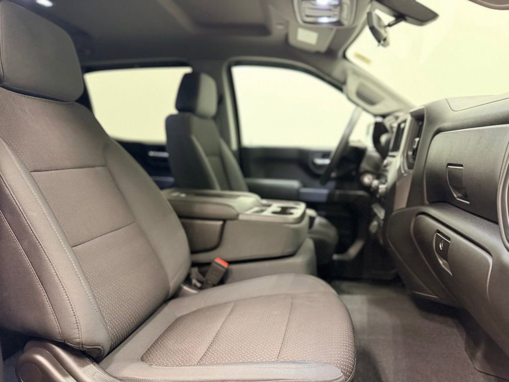 Used 2019 Chevrolet Silverado 1500 Custom w/ Custom Value Package image 20