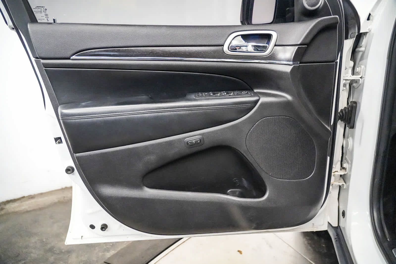 Used 2018 Jeep Grand Cherokee Limited AWD/4WD image 20