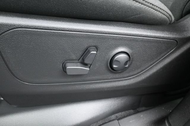Used 2025 RAM 1500 Big Horn AWD/4WD image 18