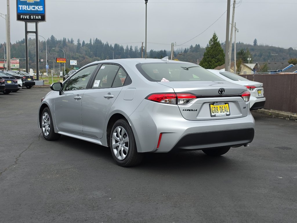 New 2027 Toyota Corolla LE FWD image 4