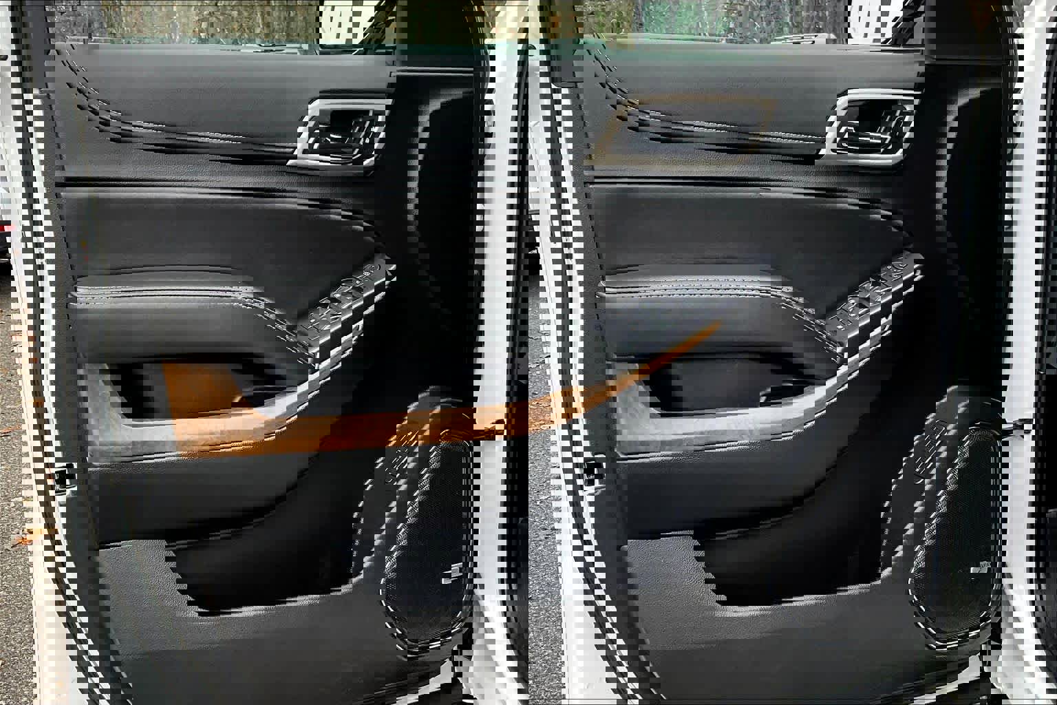 Used 2019 GMC Yukon Denali w/ Denali Ultimate Package image 20