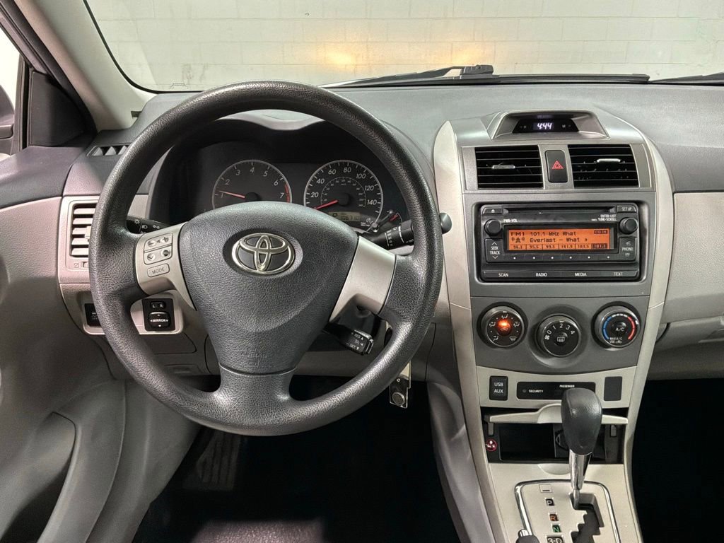 Used 2012 Toyota Corolla LE FWD image 8