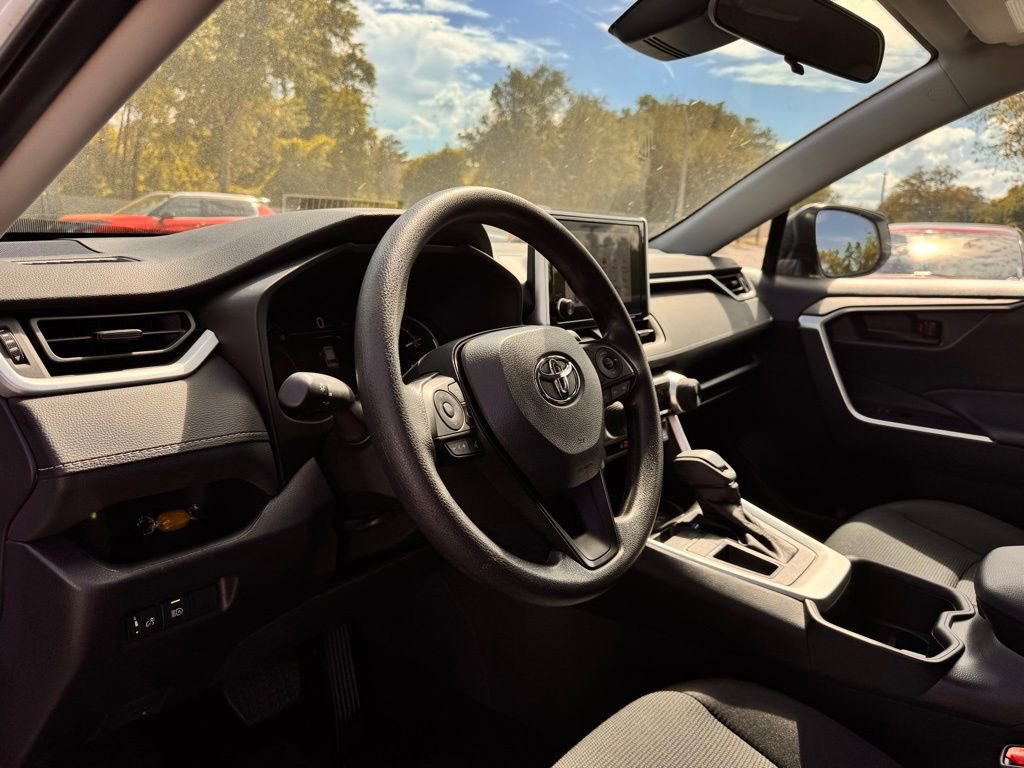 Used 2025 Toyota RAV4 LE image 11